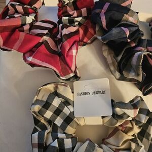 Checkered Scrunchies - Red, Black, Cream